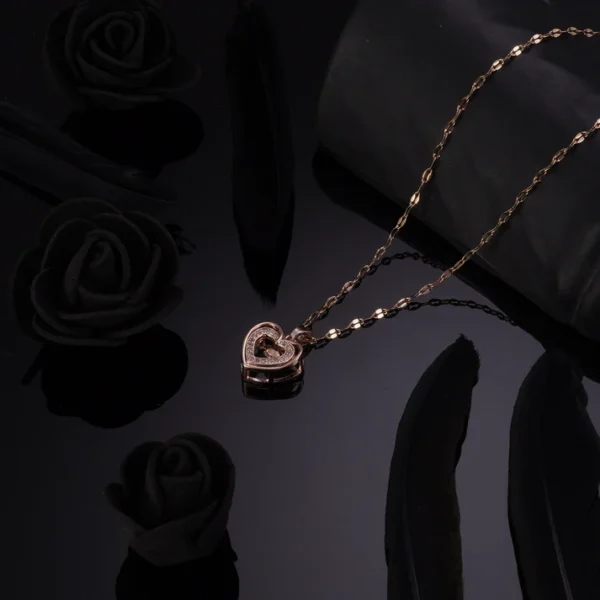 Lovemania Heart Pendant Rosegold Necklace - Image 4
